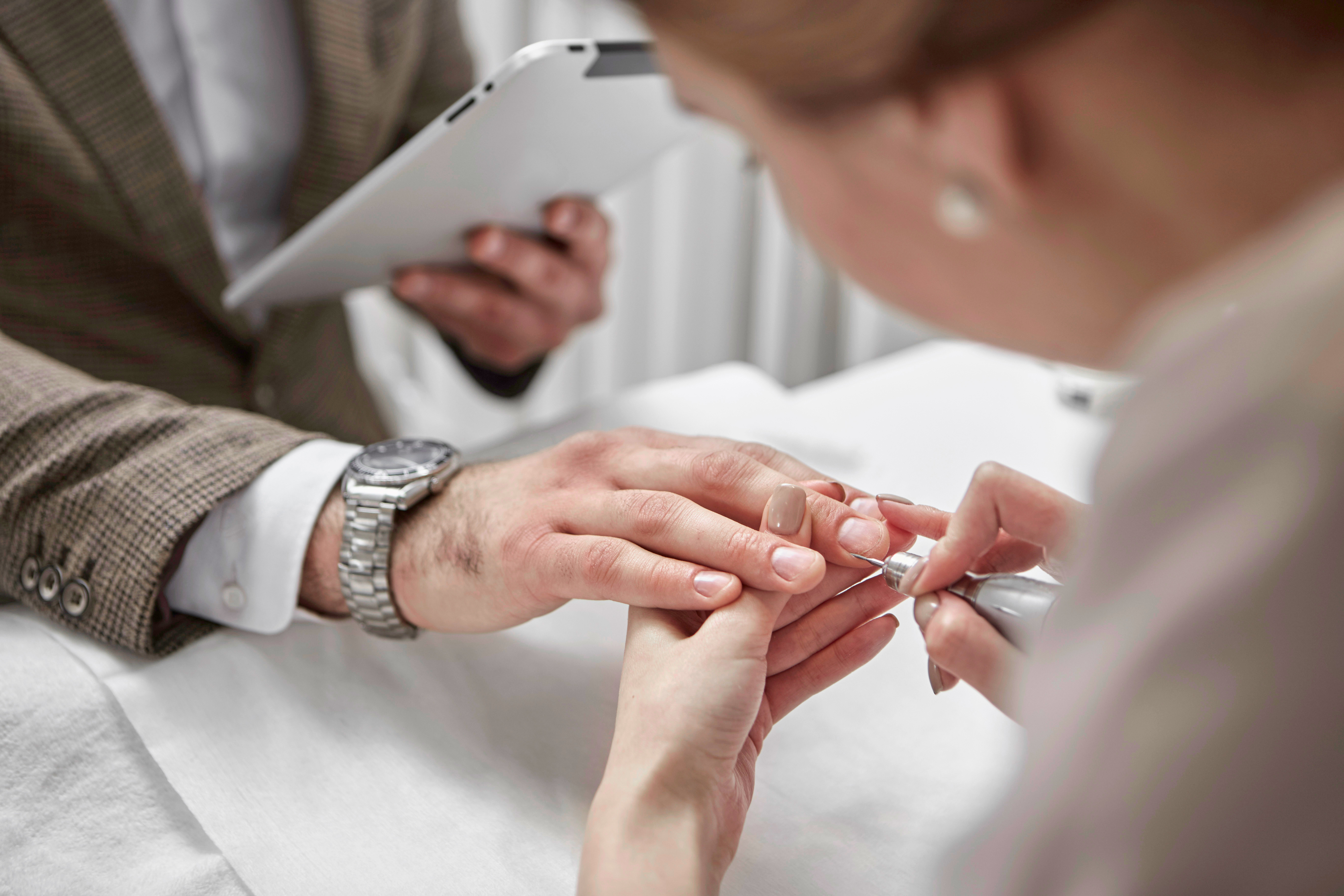 Hygienic manicure for men