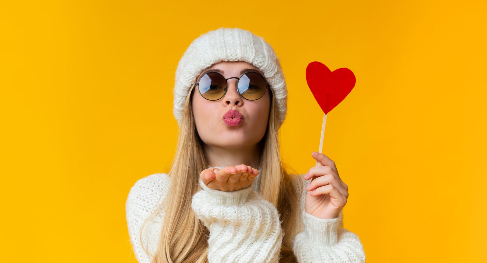 Valentine's day advertising ideas for beauty